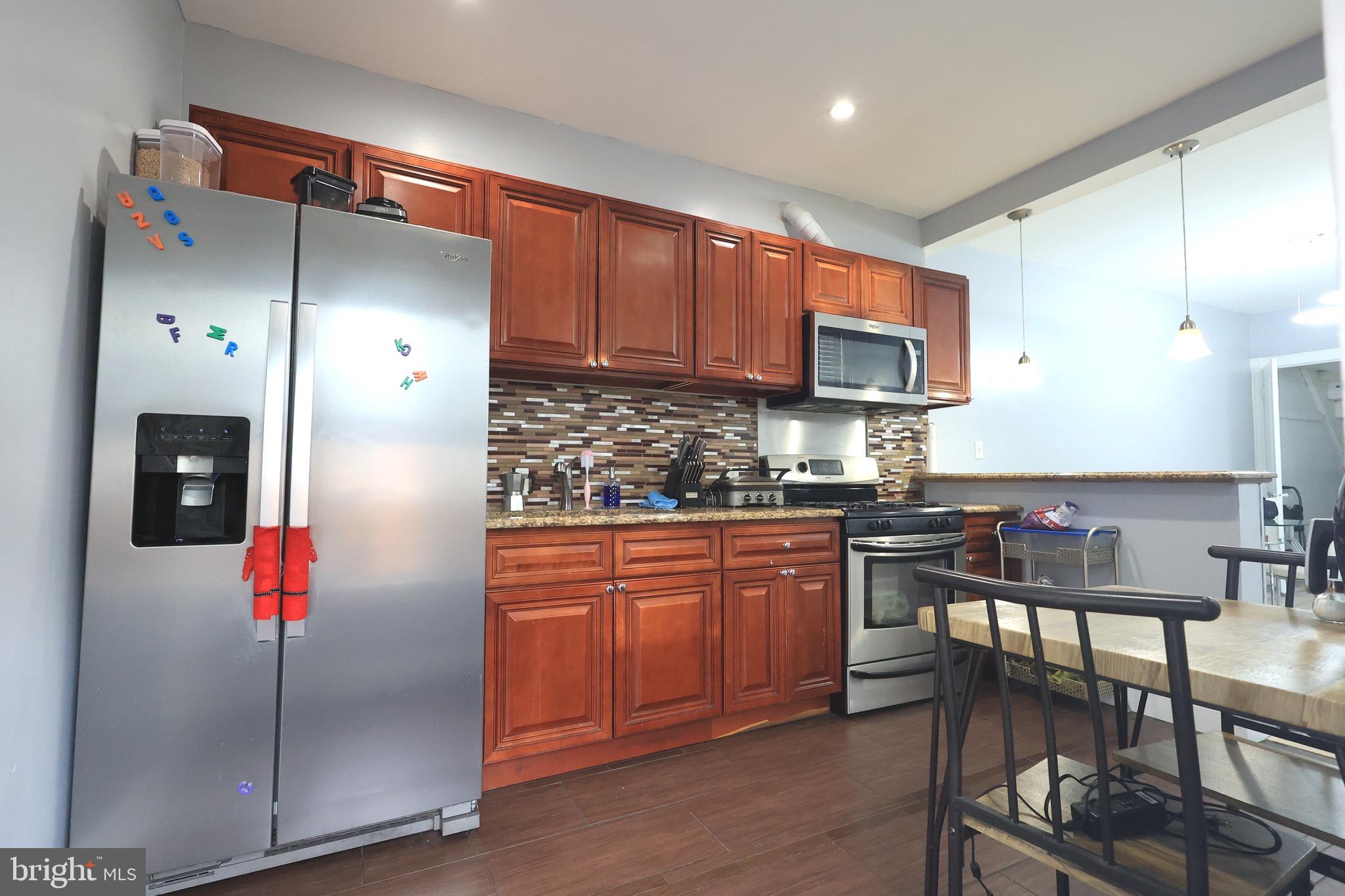 1011 Spring Street Reading, PA 19604 - Photo 10 of 44