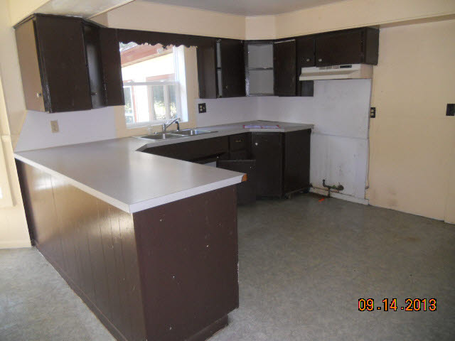 6905 Shattuck Road Saginaw, MI 48603 - Photo 2 of 11 20374807-1.JPG