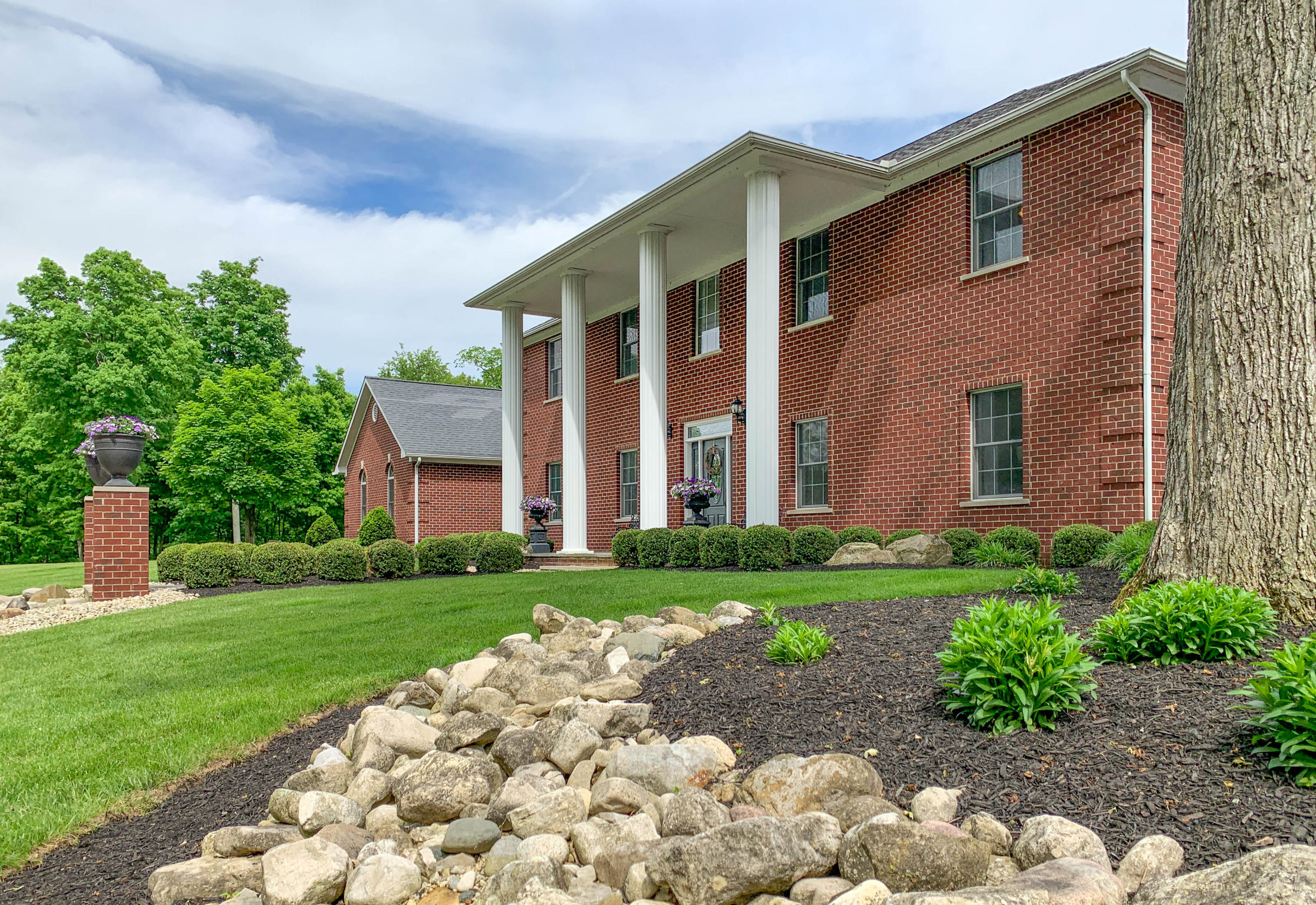 2751 Brand Road Cable, OH 43009 - Photo 4 of 100