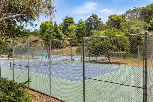 a view of a tennis court