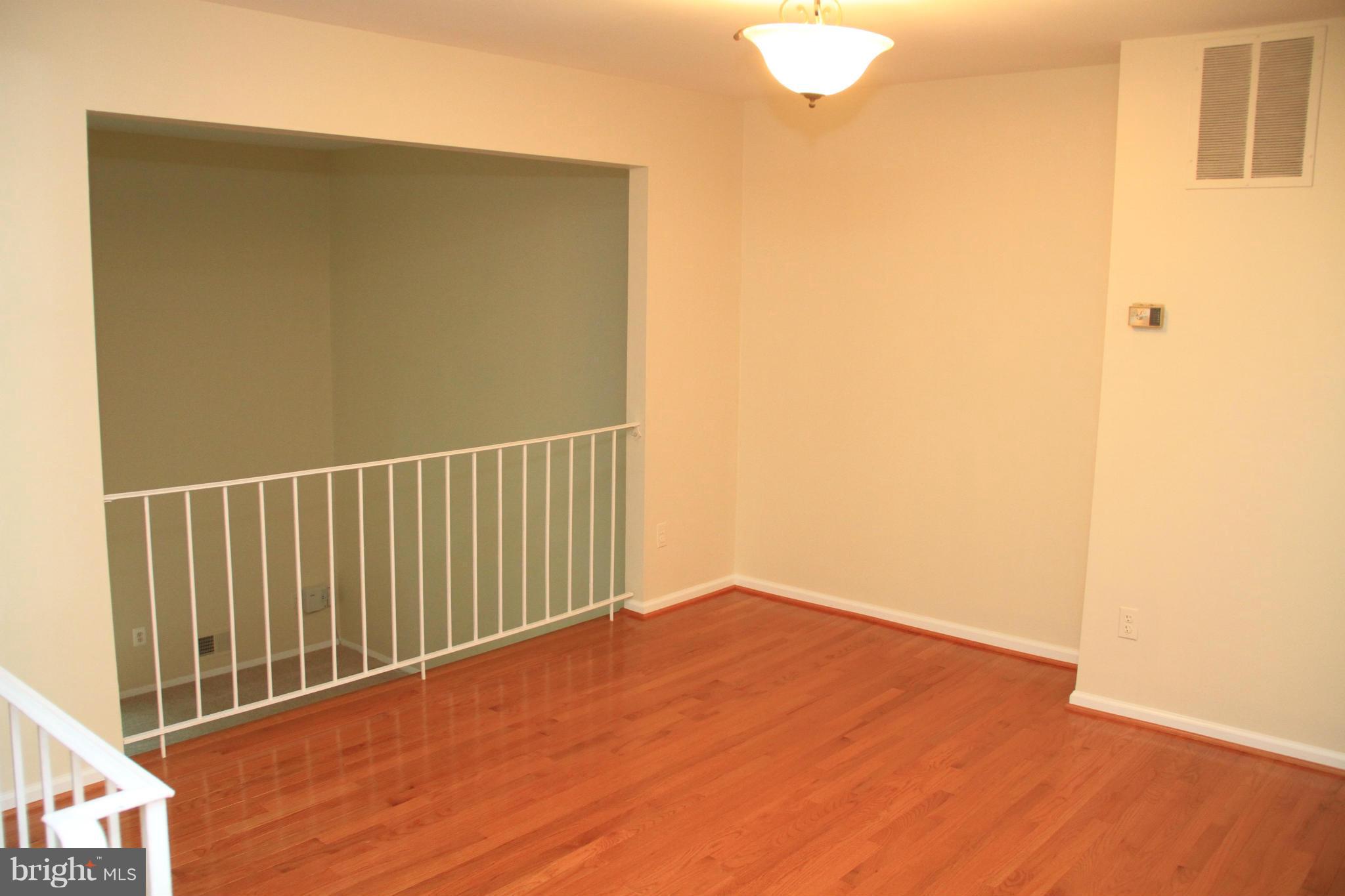 2417 Alsop Court Reston, VA 20191 - Photo 5 of 25 Dining Room