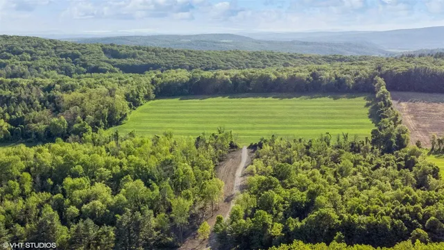 $1,550,000 | Skunks Misery, Millerton, NY 12546