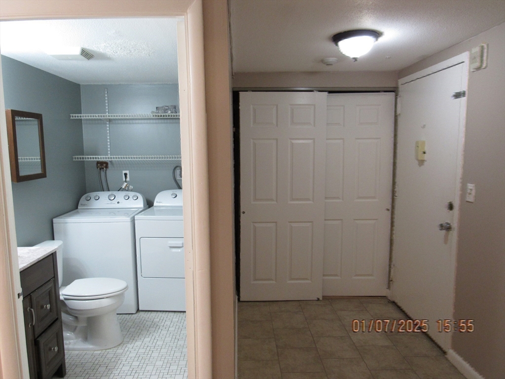 402 Paradise Road, Unit 3N Swampscott, MA 01907 - Photo 29 of 30