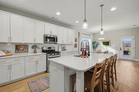 $574,900 | 602 Oakvale Lane, Mount Juliet, TN 37122