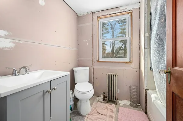 $434,900 | 152 Beaver Brook Parkway, Worcester, MA 01603