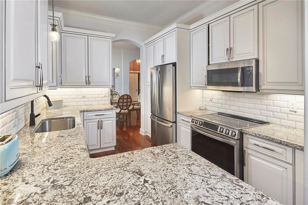 754 Vistana Circle, Unit 58 Naples, FL 34119 - Photo 8 of 26