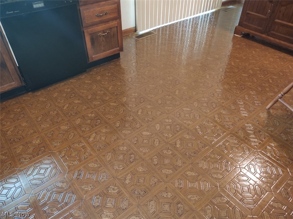 735 Shadow Hill Road St. Marys, WV 26170 - Photo 5 of 17 Beautiful Kitchen Floor