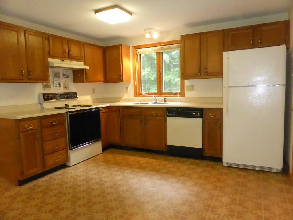 707 Saco Road Standish, ME 04084 - Photo 7 of 26 Kitchen