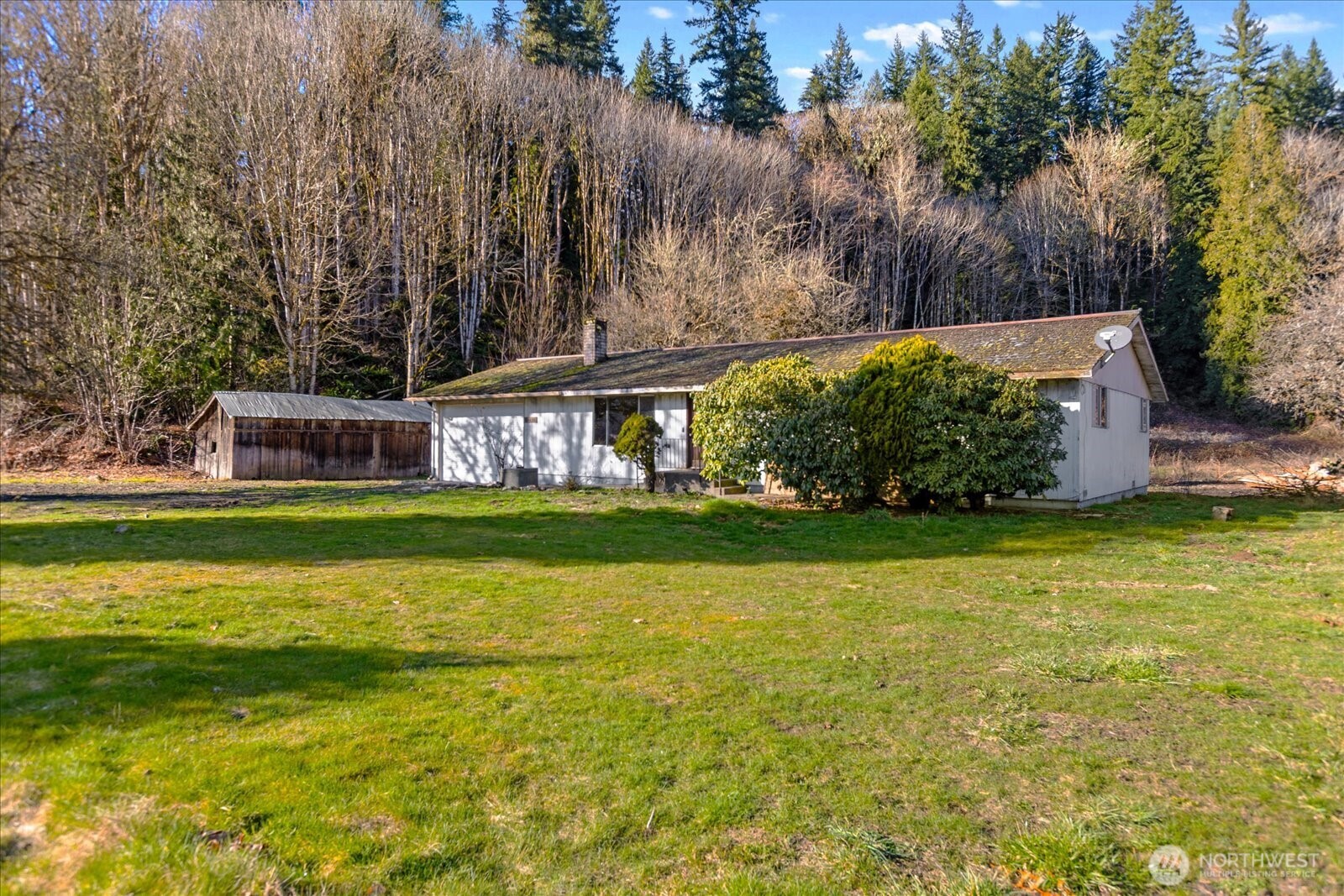 a view of building with garden
