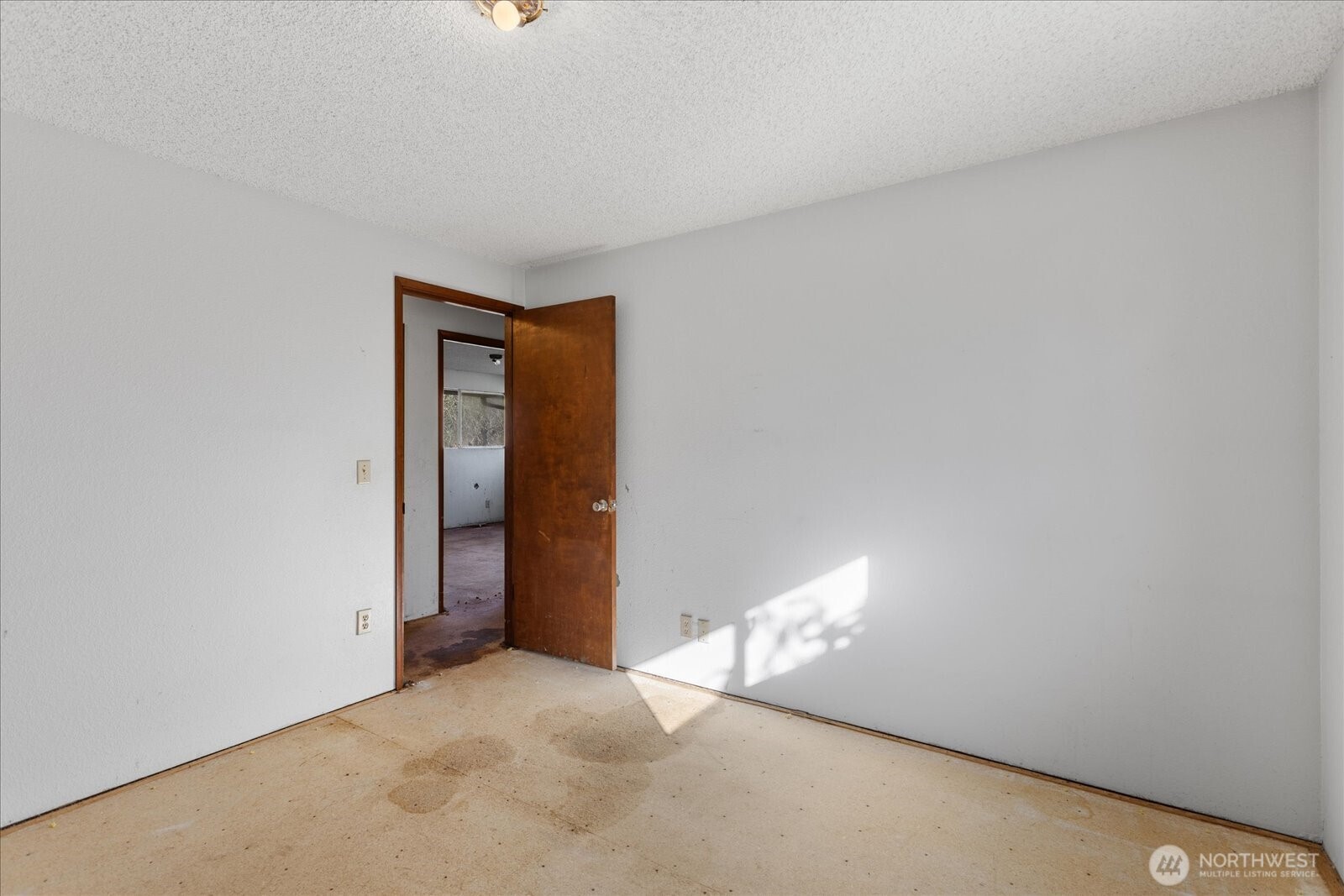 38425 Swede Heaven Road Arlington, WA 98223 - Photo 20 of 36 a view of an empty room