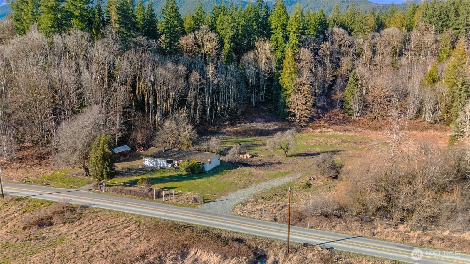 38425 Swede Heaven Road Arlington, WA 98223 - Photo 25 of 36 a view of a yard with large trees