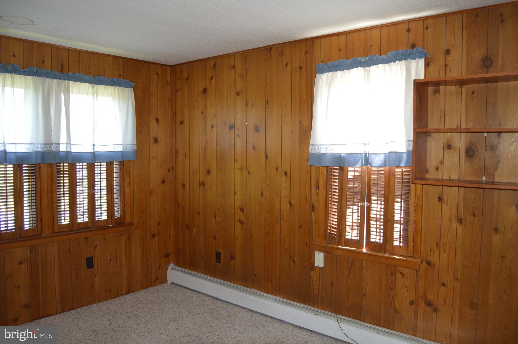 1270 Biglerville Road Gettysburg, PA 17325 - Photo 22 of 35 1st Floor Den