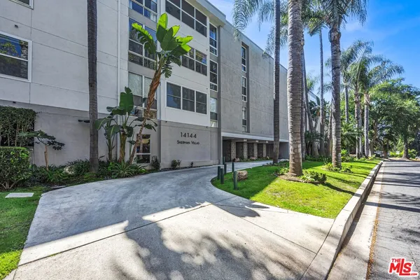 $3,500 | 14144 Dickens Street, Unit 122, Sherman Oaks, CA 91423