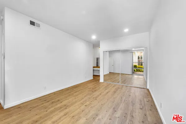 $3,500 | 14144 Dickens Street, Unit 122, Sherman Oaks, CA 91423