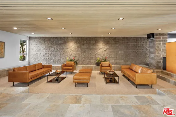 $3,500 | 14144 Dickens Street, Unit 122, Sherman Oaks, CA 91423