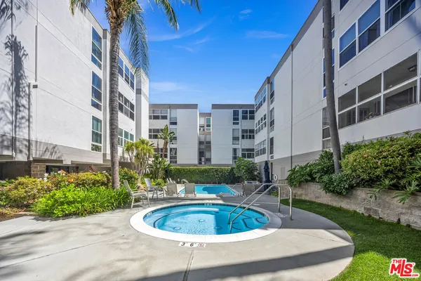 $3,500 | 14144 Dickens Street, Unit 122, Sherman Oaks, CA 91423