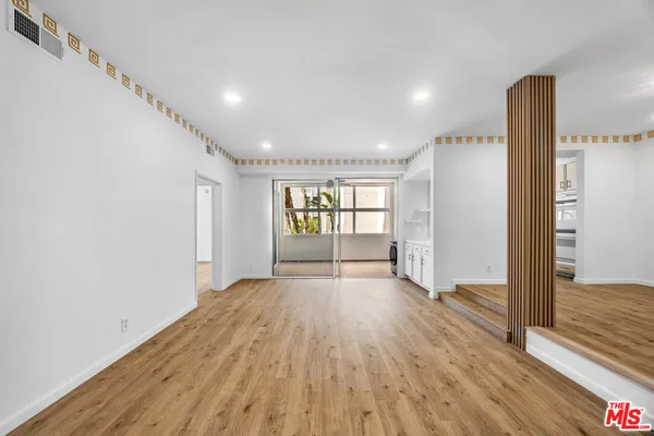 $3,500 | 14144 Dickens Street, Unit 122, Sherman Oaks, CA 91423