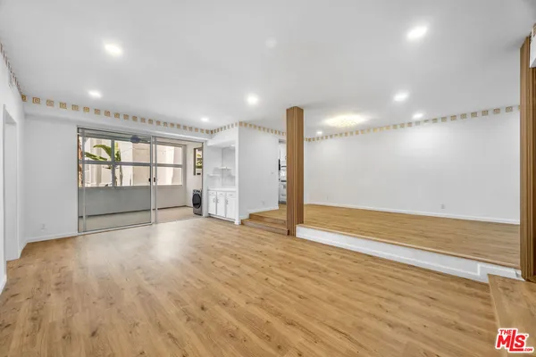 $3,500 | 14144 Dickens Street, Unit 122, Sherman Oaks, CA 91423