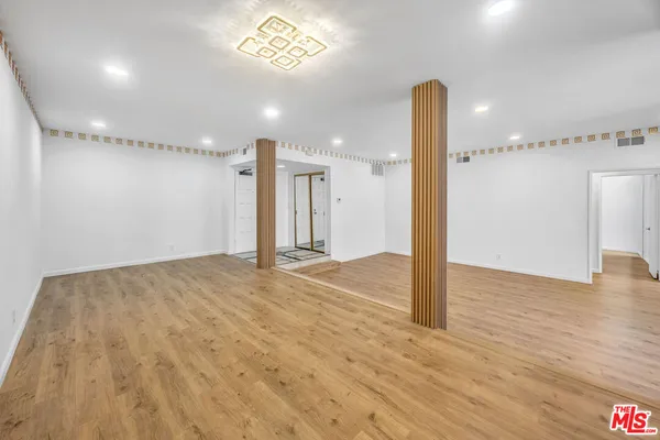 $3,500 | 14144 Dickens Street, Unit 122, Sherman Oaks, CA 91423