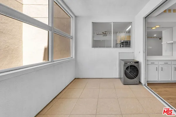 $3,500 | 14144 Dickens Street, Unit 122, Sherman Oaks, CA 91423