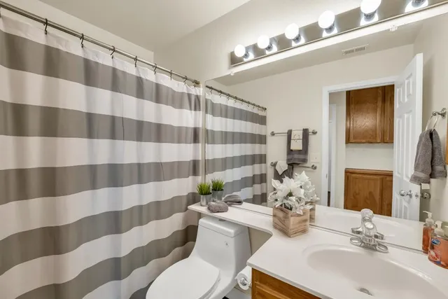 $525,000 | 6009 Greybridge Court, Elk Grove, CA 95758