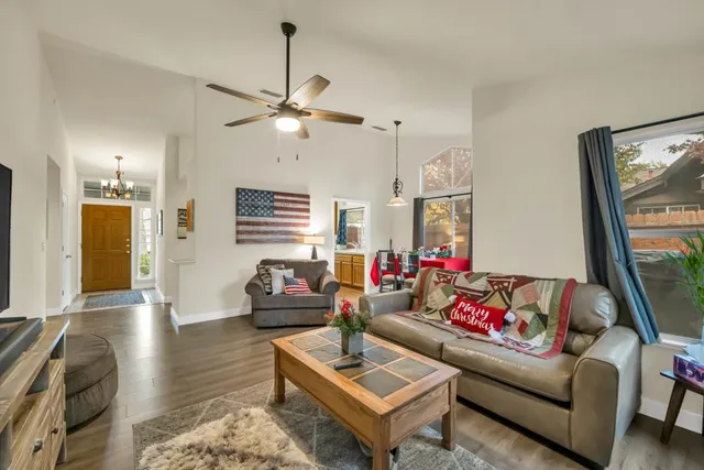 $525,000 | 6009 Greybridge Court, Elk Grove, CA 95758