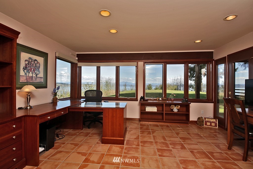 6105 Bob Galbreath Road Clinton, WA 98236 - Photo 17 of 25 Gallery Image 17