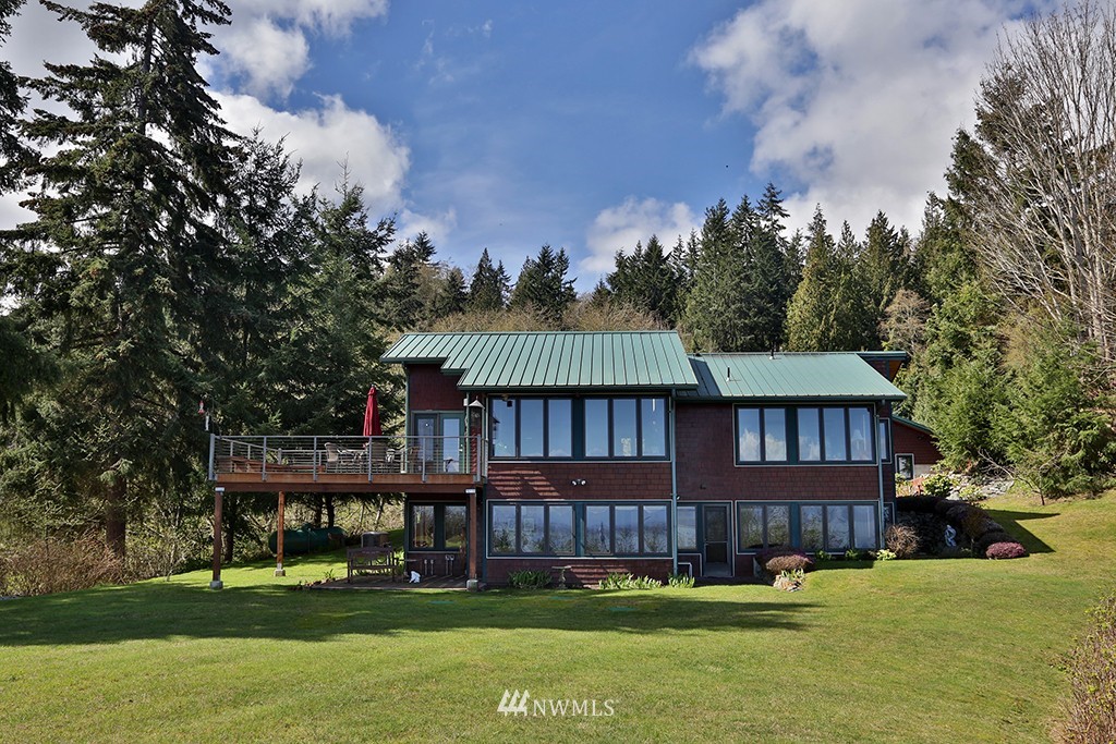 6105 Bob Galbreath Road Clinton, WA 98236 - Photo 4 of 25 Gallery Image 4