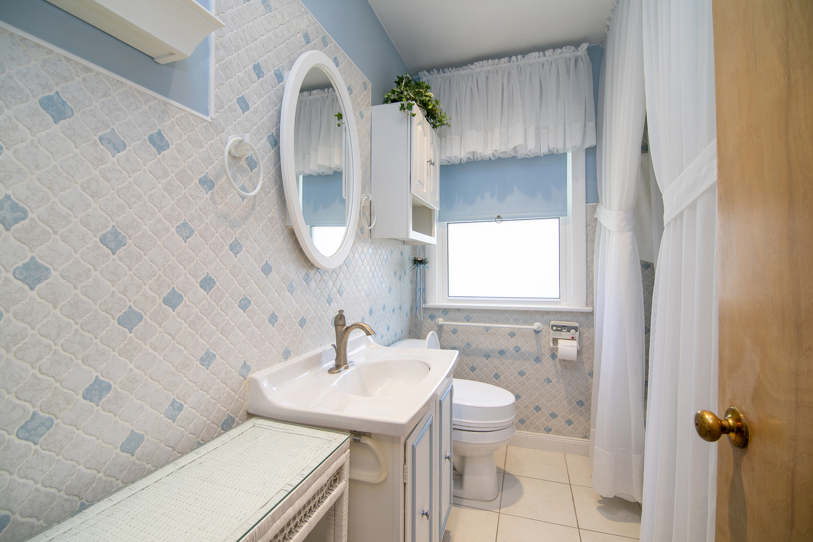 1707 Evergreen Road Homewood, IL 60430 - Photo 13 of 22 a bathroom with a sink toilet and shower