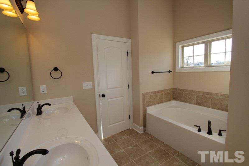 601 Seabring Lane Raleigh, NC 27603 - Photo 14 of 25 Gallery Image 14