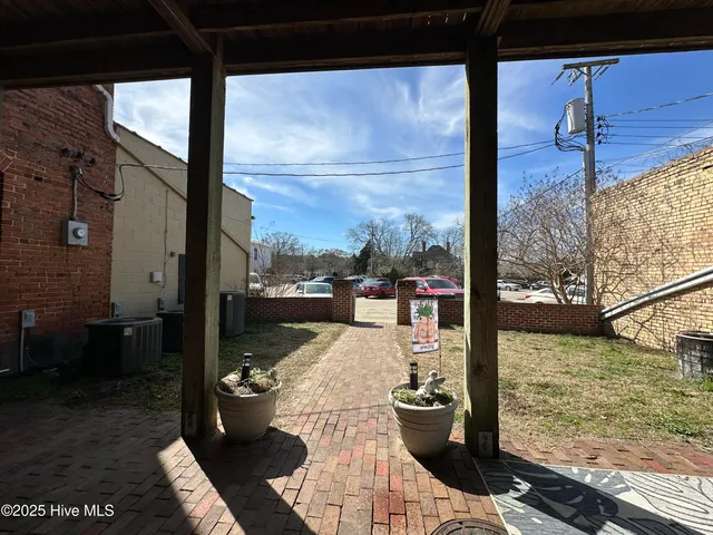 $399,000 | 121 South King Street, Windsor, NC 27983