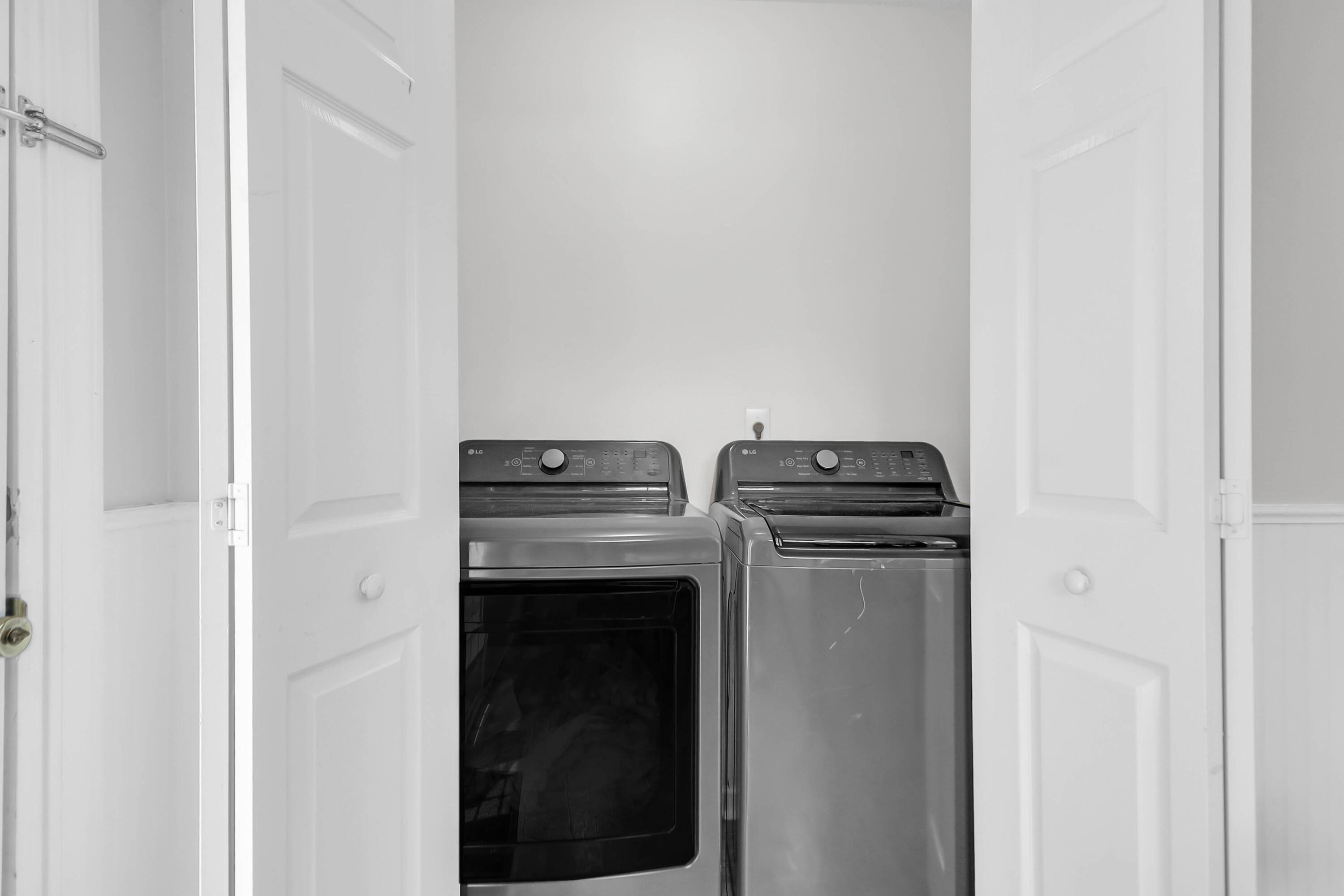 9232 Ayscough Road Summerville, SC 29485 - Photo 12 of 23 Convenient Laundry Area