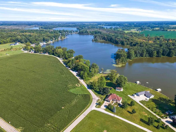 $139,900 | 9094 North Steinbarger Lake Road, Wawaka, IN 46794