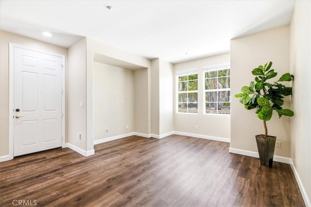 27 Whitworth Ladera Ranch, CA 92694 - Photo 5 of 33