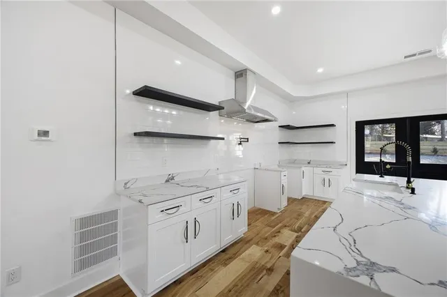 $850,000 | 6465 Yacht Club Road, Flowery Branch, GA 30542