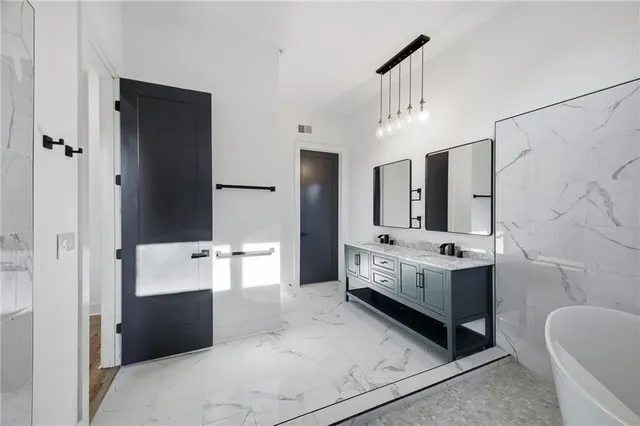 $850,000 | 6465 Yacht Club Road, Flowery Branch, GA 30542