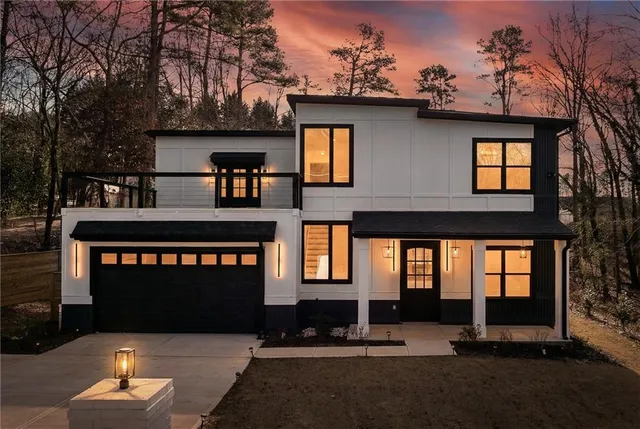 $850,000 | 6465 Yacht Club Road, Flowery Branch, GA 30542