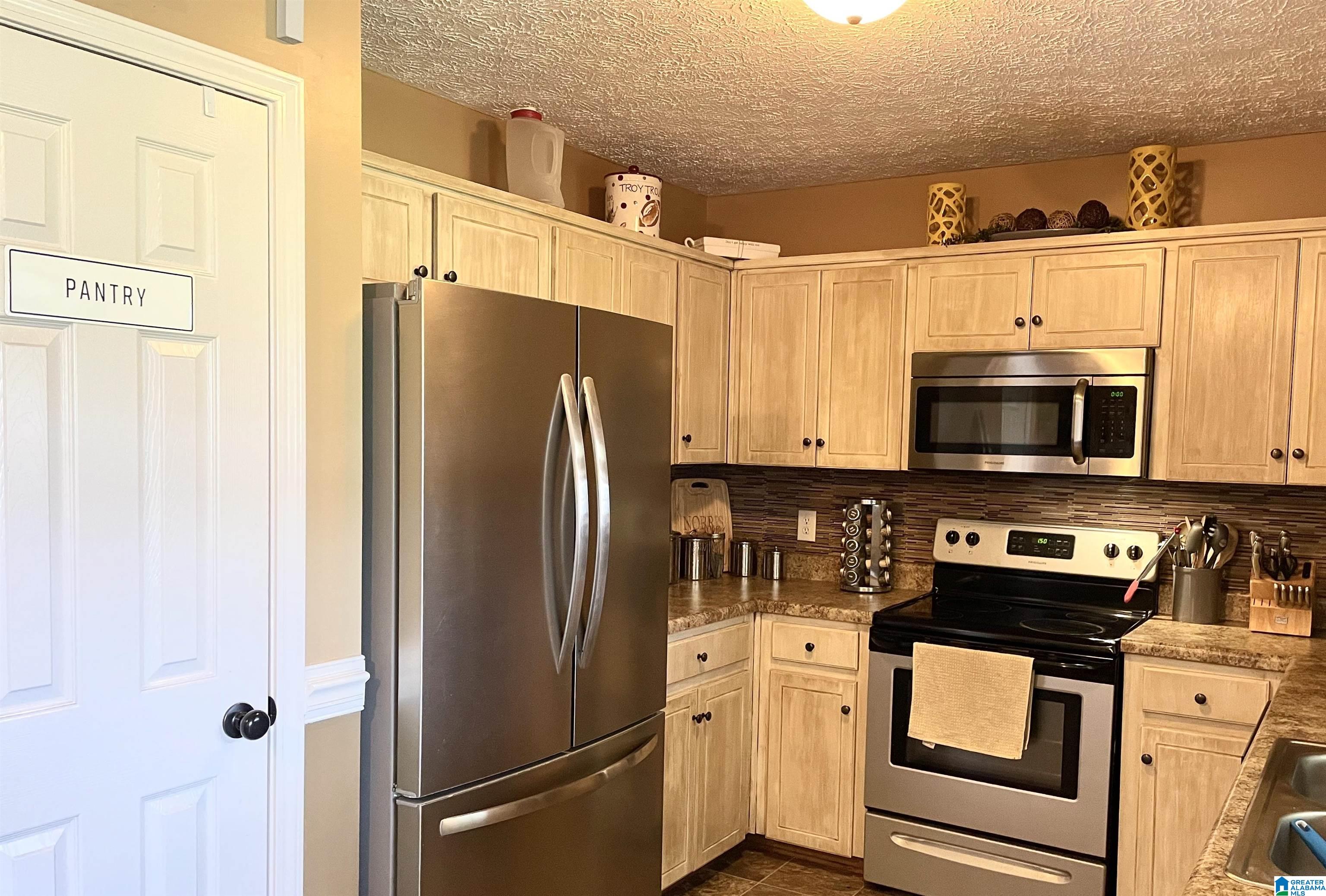 108 Bailey Road Weaver, AL 36277 - Photo 3 of 15
