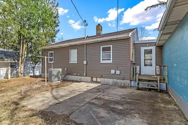 $185,000 | 728 2nd Street East, Altoona, WI 54720