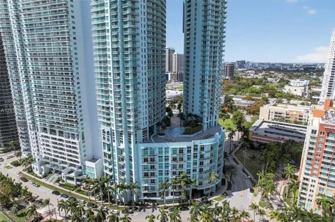 $529,999 | 1900 North Bayshore Drive, Unit 4606, Miami, FL 33132