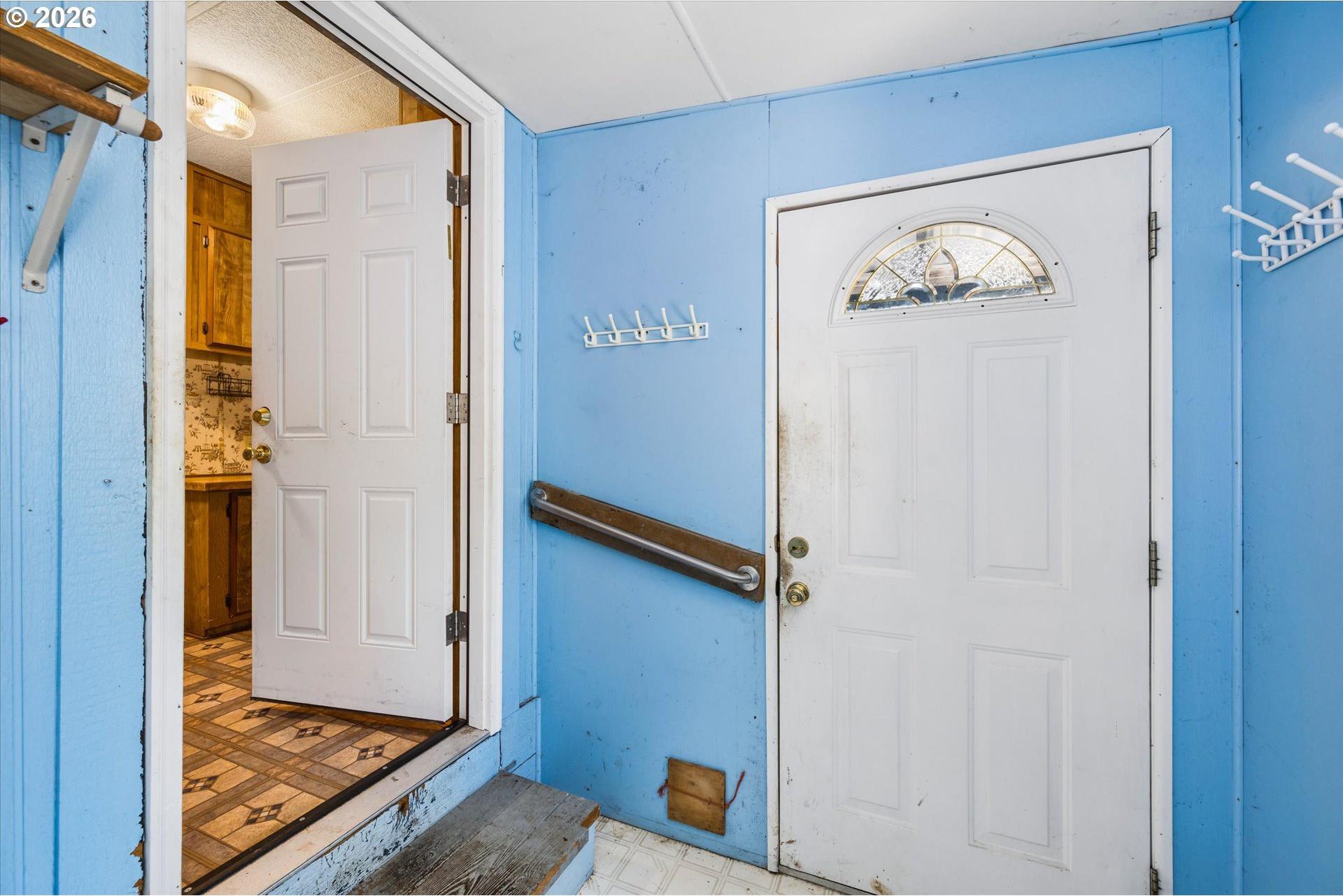 40329 Booth Kelly Road Springfield, OR 97478 - Photo 27 of 48 Mud Room