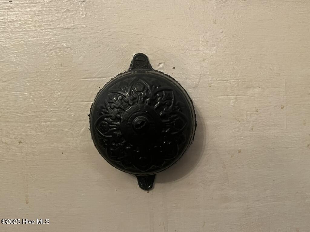 6140 McKendree Church Road Tarboro, NC 27886 - Photo 7 of 64 Original doorbell