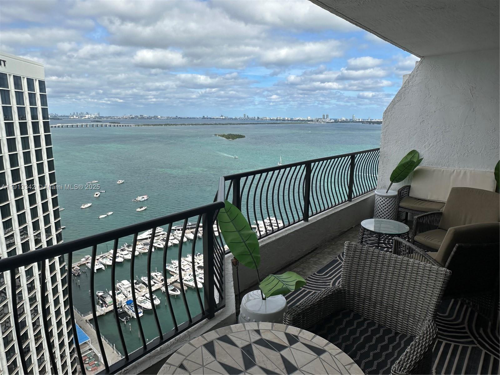 555 Northeast 15th Street, Unit 31F Miami, FL 33132 - Photo 11 of 24