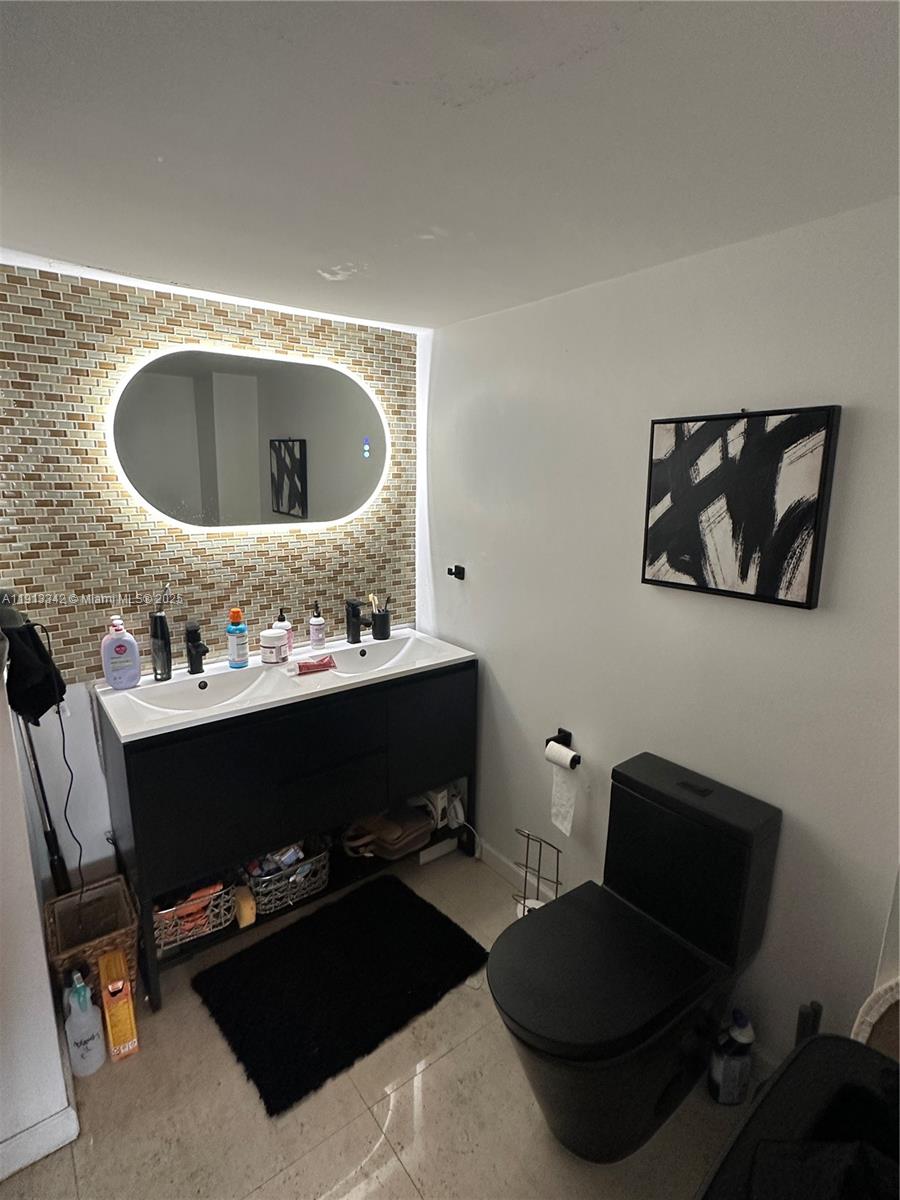 555 Northeast 15th Street, Unit 31F Miami, FL 33132 - Photo 16 of 24