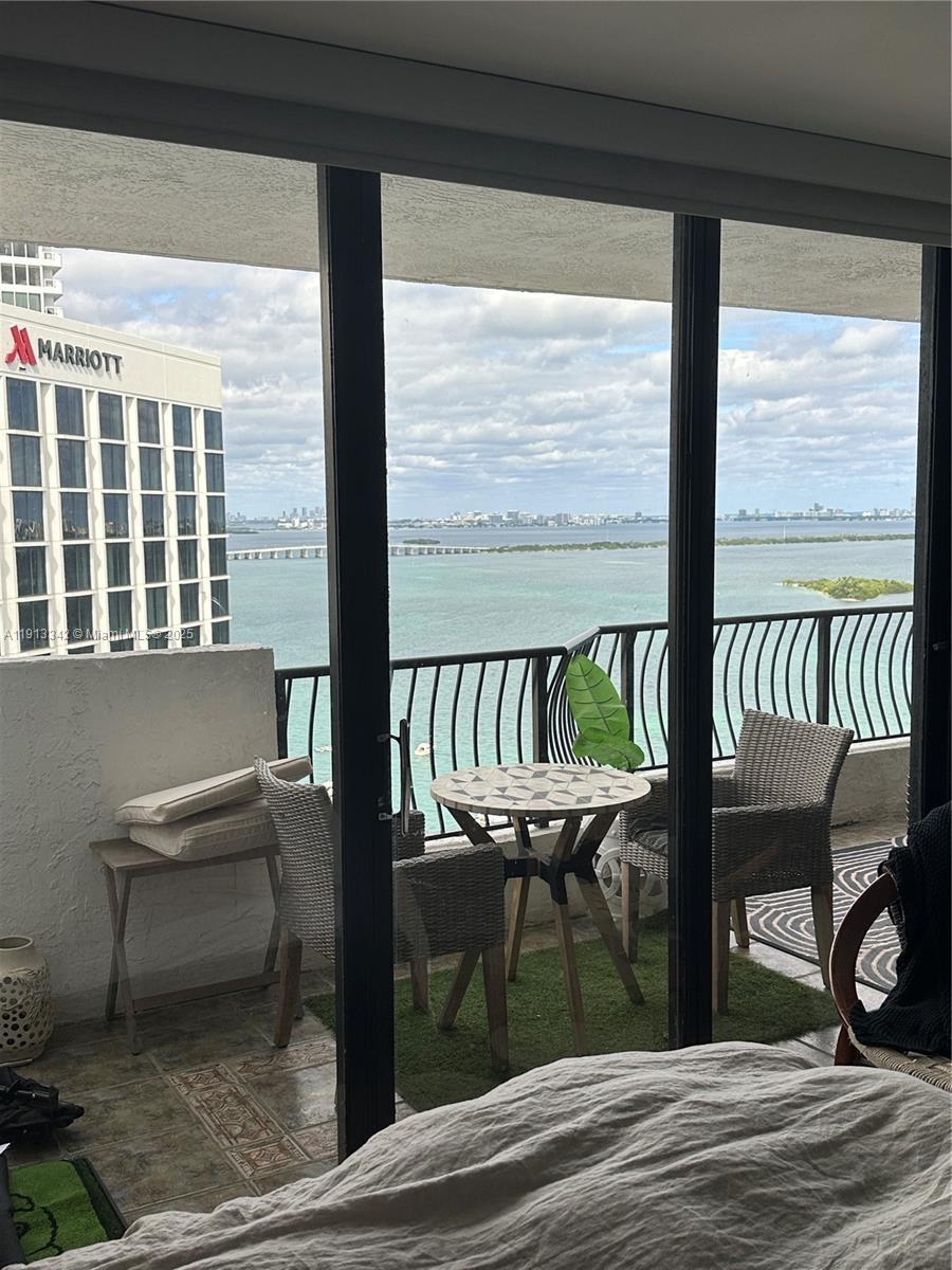 555 Northeast 15th Street, Unit 31F Miami, FL 33132 - Photo 21 of 24