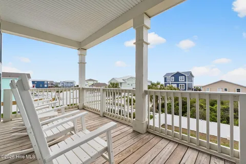 $1,199,000 | 4927 East Pelican Drive, Oak Island, NC 28465