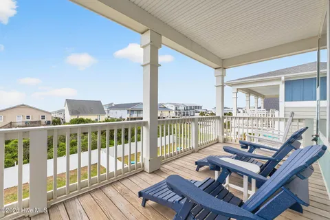 $1,199,000 | 4927 East Pelican Drive, Oak Island, NC 28465