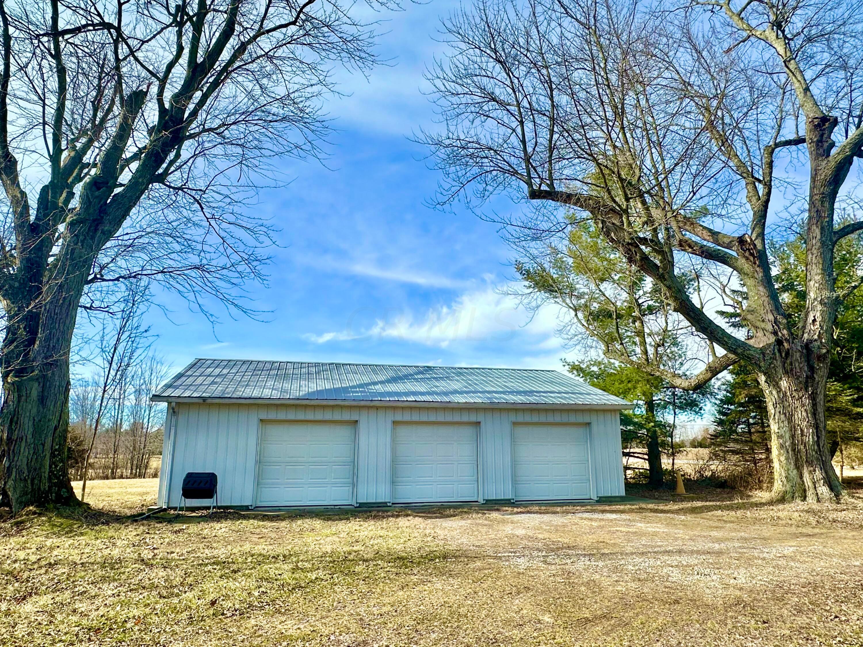 14446 Hartford Road Sunbury, OH 43074 - Photo 10 of 39 8