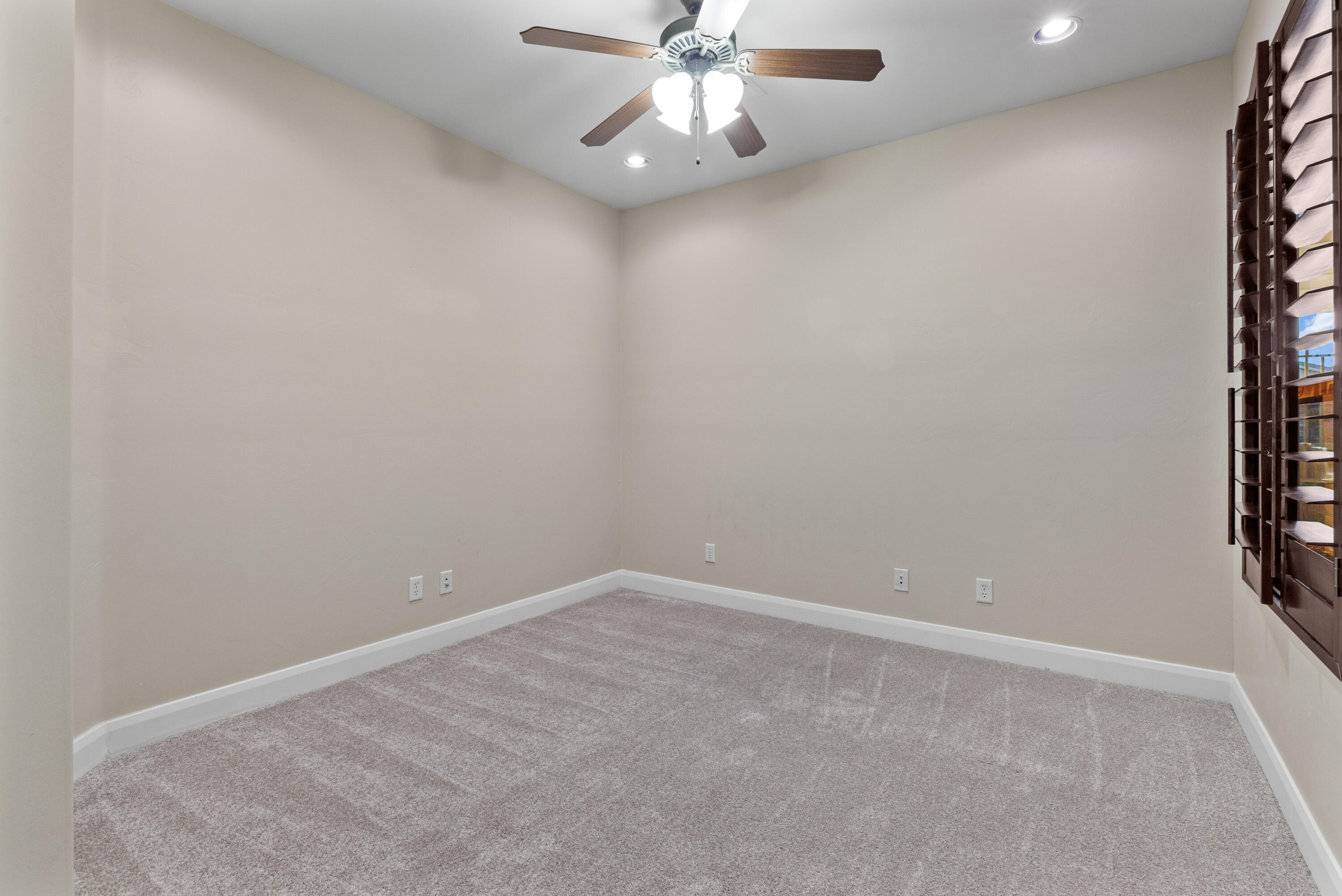 409 North Country Lane, Unit 39 St. George, UT 84770 - Photo 27 of 40 Bedroom 3 Photo 2