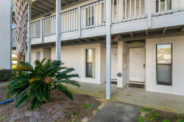 a view of a house with a plants